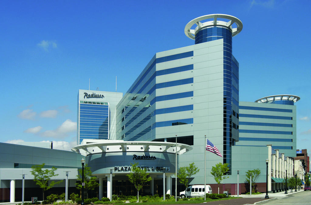 Radisson Plaza Hotel And Suites Каламазу Экстерьер фото